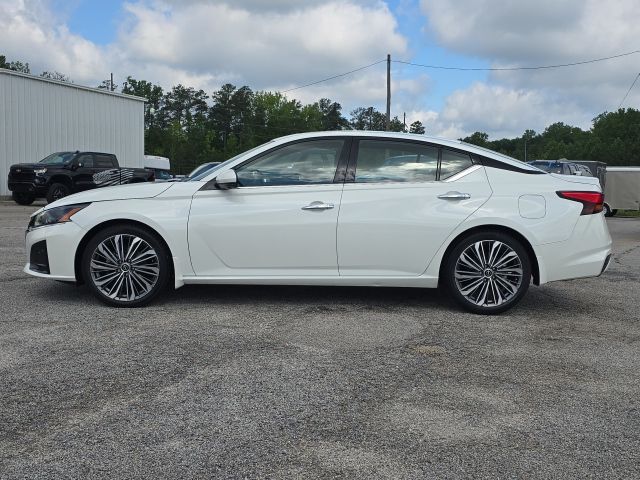 2023 Nissan Altima 2.5 SL photo 2
