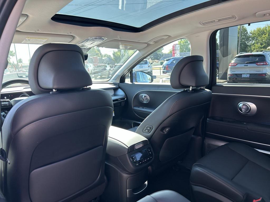 2026 Hyundai Ioniq Limited photo 18