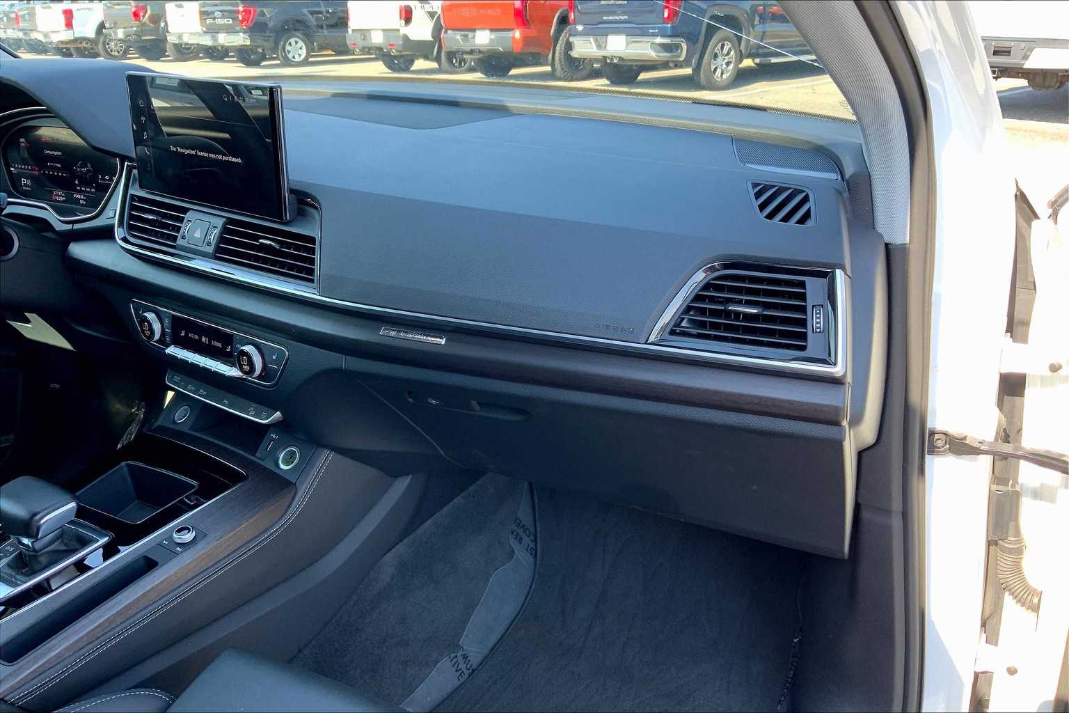 2024 Audi Q5 S line Premium Plus photo 18