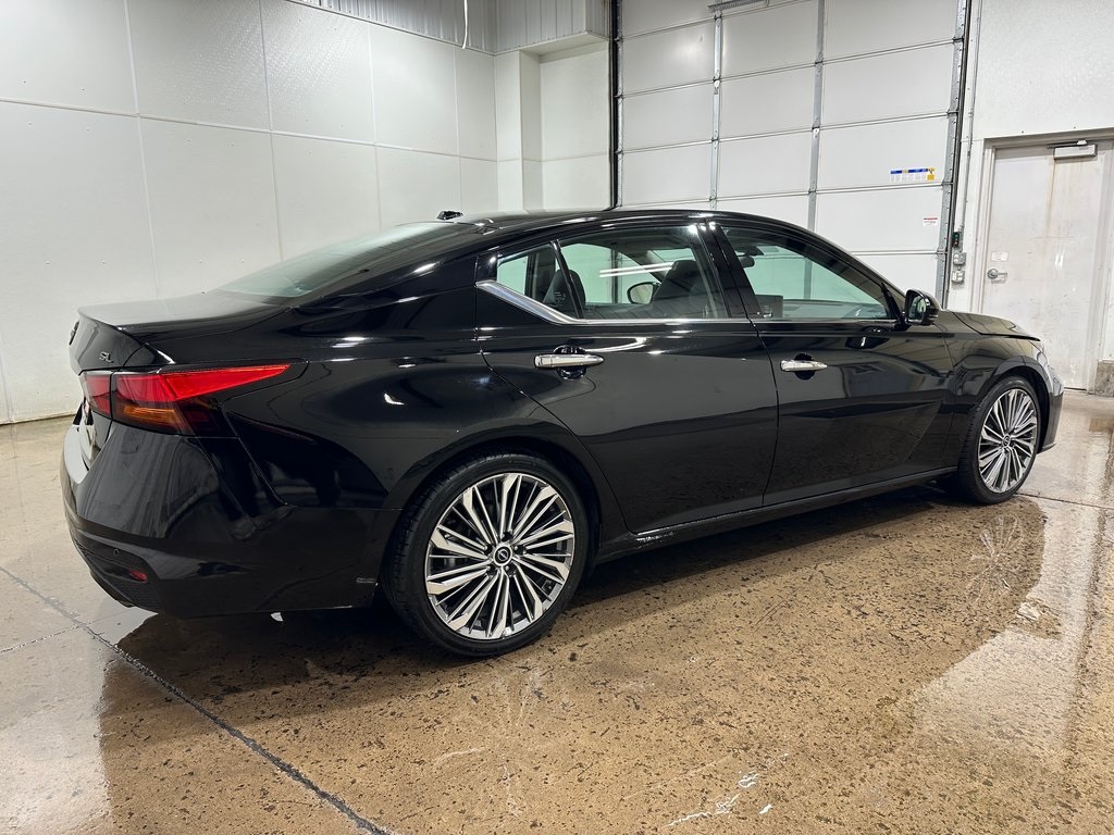 2023 Nissan Altima 2.5 SL photo 3