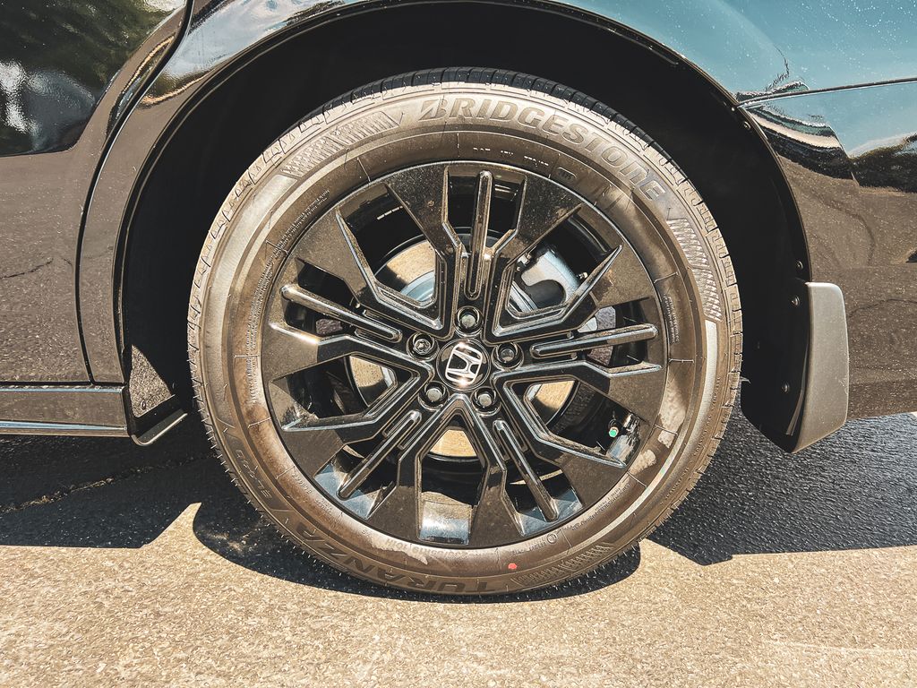 2026 Honda Odyssey photo 12