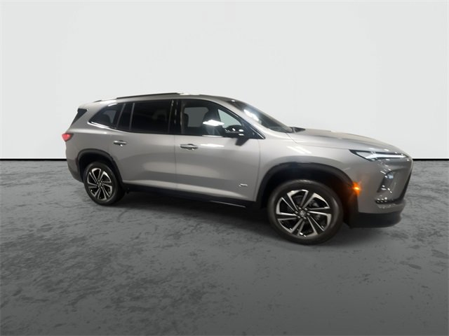 2026 Buick Enclave Sport Touring photo 3