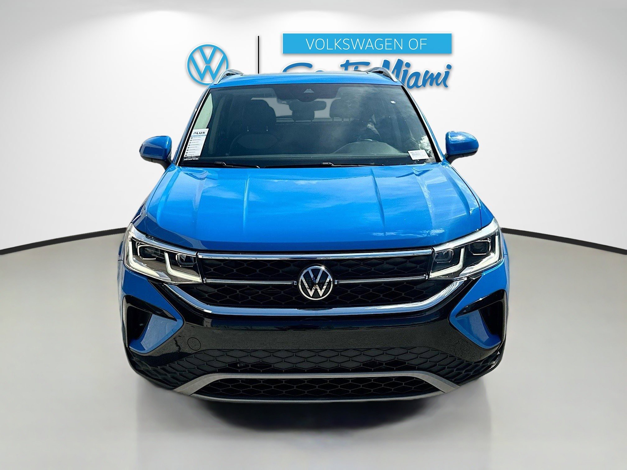 2022 Volkswagen Taos SEL photo 2