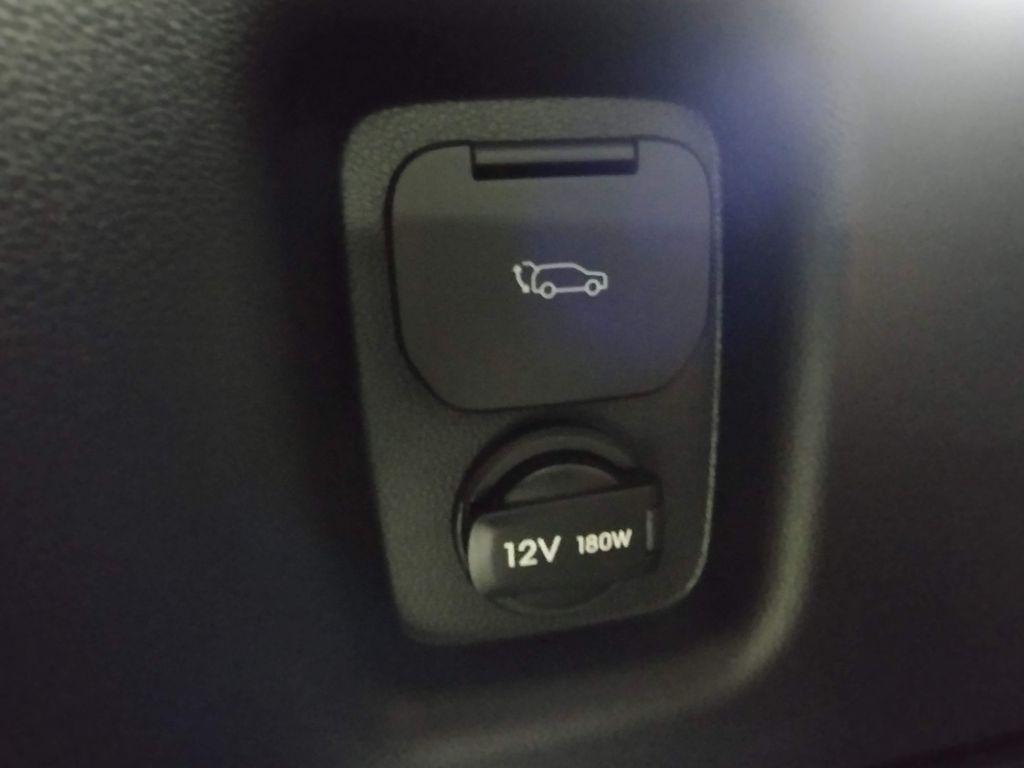 2026 Hyundai Ioniq photo 18