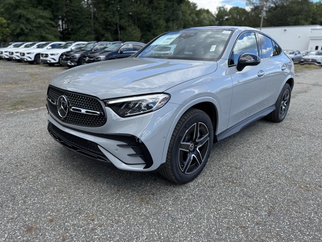 2026 Mercedes Benz GLC 300 Coupe 4MATIC photo 4