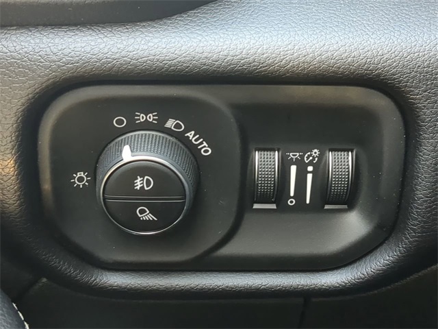 2026 Ram 3500 photo 22