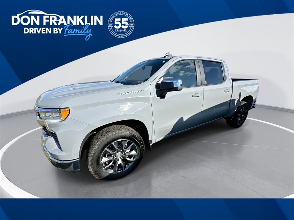 2024 Chevrolet Silverado 1500 LT's photo