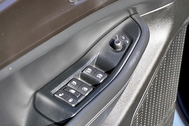 2023 Jeep Grand Cherokee Laredo photo 23