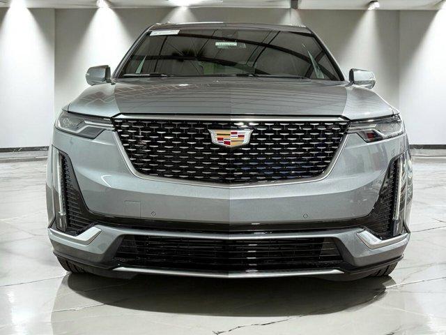 2025 Cadillac XT6 Luxury photo 4