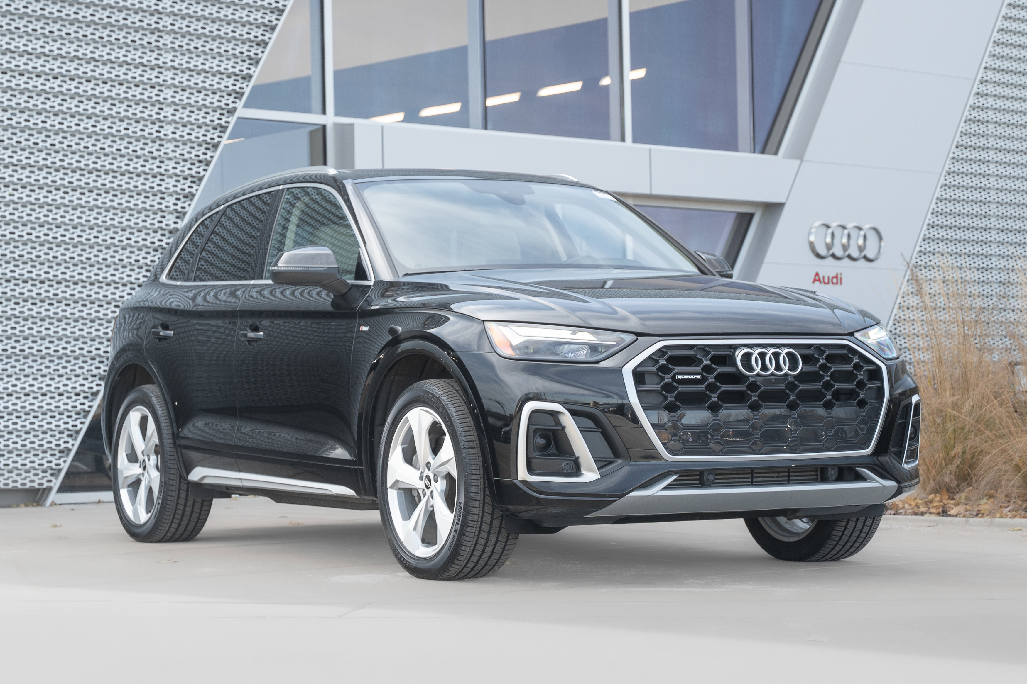 2022 Audi Q5 Premium Plus