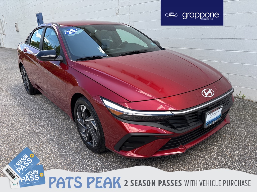 2025 Hyundai Elantra SEL's photo