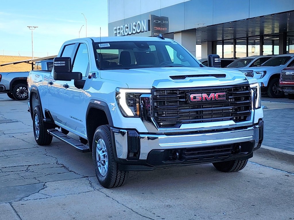 2026 GMC Sierra 2500HD Pro's photo