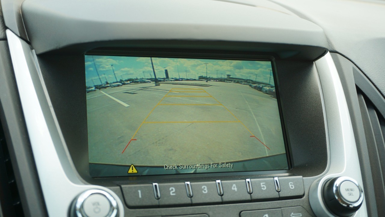 2015 Chevrolet Equinox LT photo 16