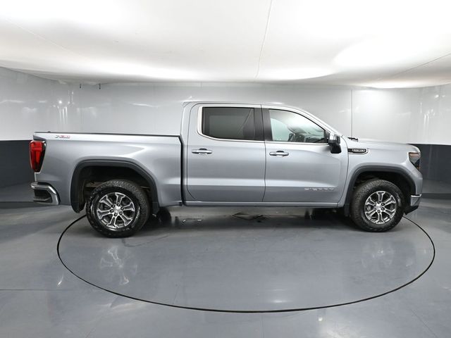 2024 Gmc Sierra 1500 SLE photo 2