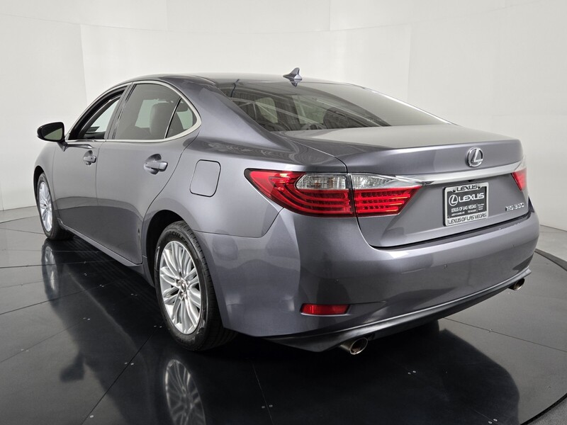 2013 Lexus ES 350 photo 3