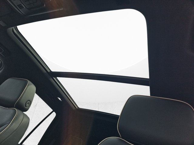 2023 Gmc Yukon SLT photo 34
