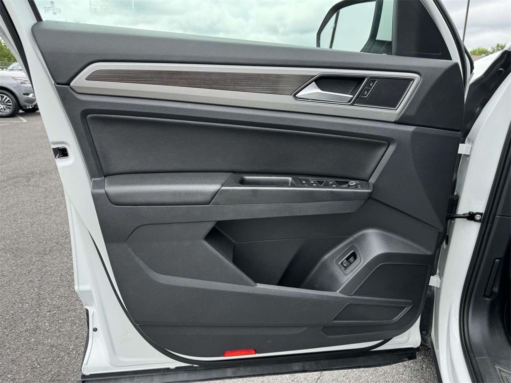 2019 Volkswagen Atlas V6 SEL photo 25