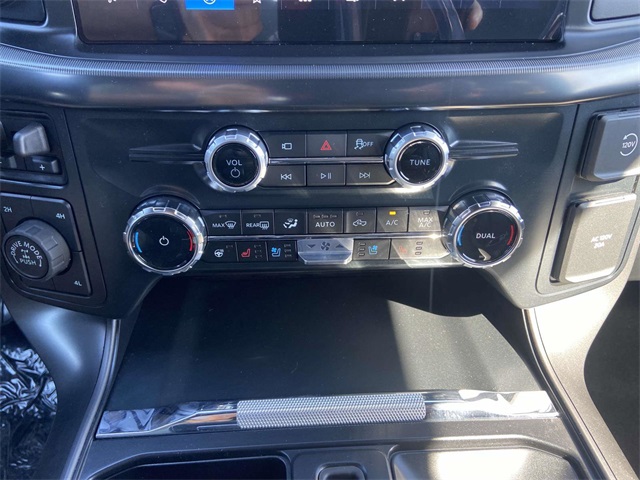 2025 Ford F-150 Lariat photo 15