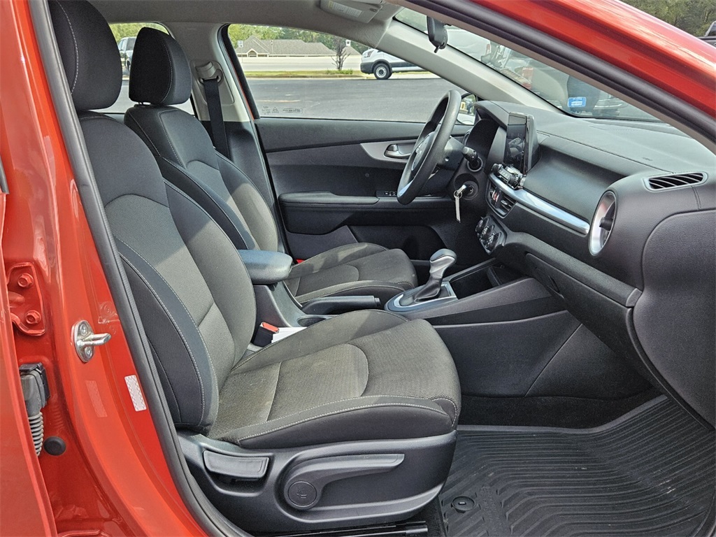 2023 Kia Forte LXS photo 15