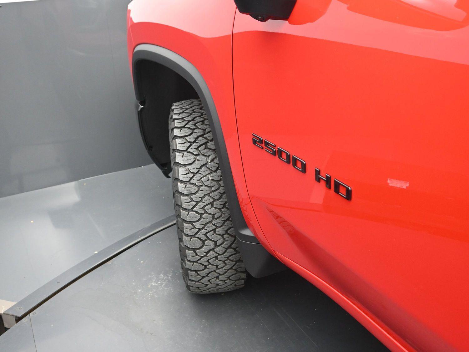 2026 Chevrolet Silverado LT photo 4