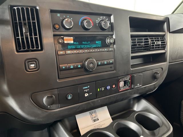 2025 Chevrolet Express Cargo 2500 photo 9