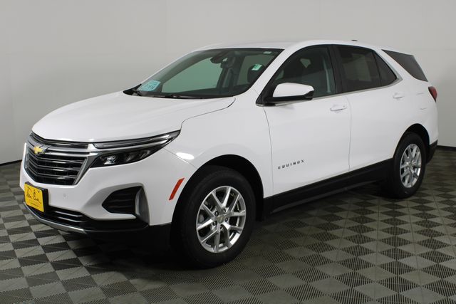 2023 Chevrolet Equinox LT photo 3