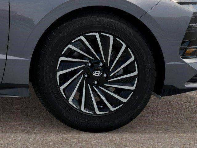 2025 Hyundai Sonata Hybrid SEL photo 8