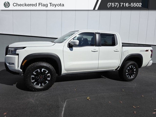 2024 Nissan Frontier PRO-4X photo 2