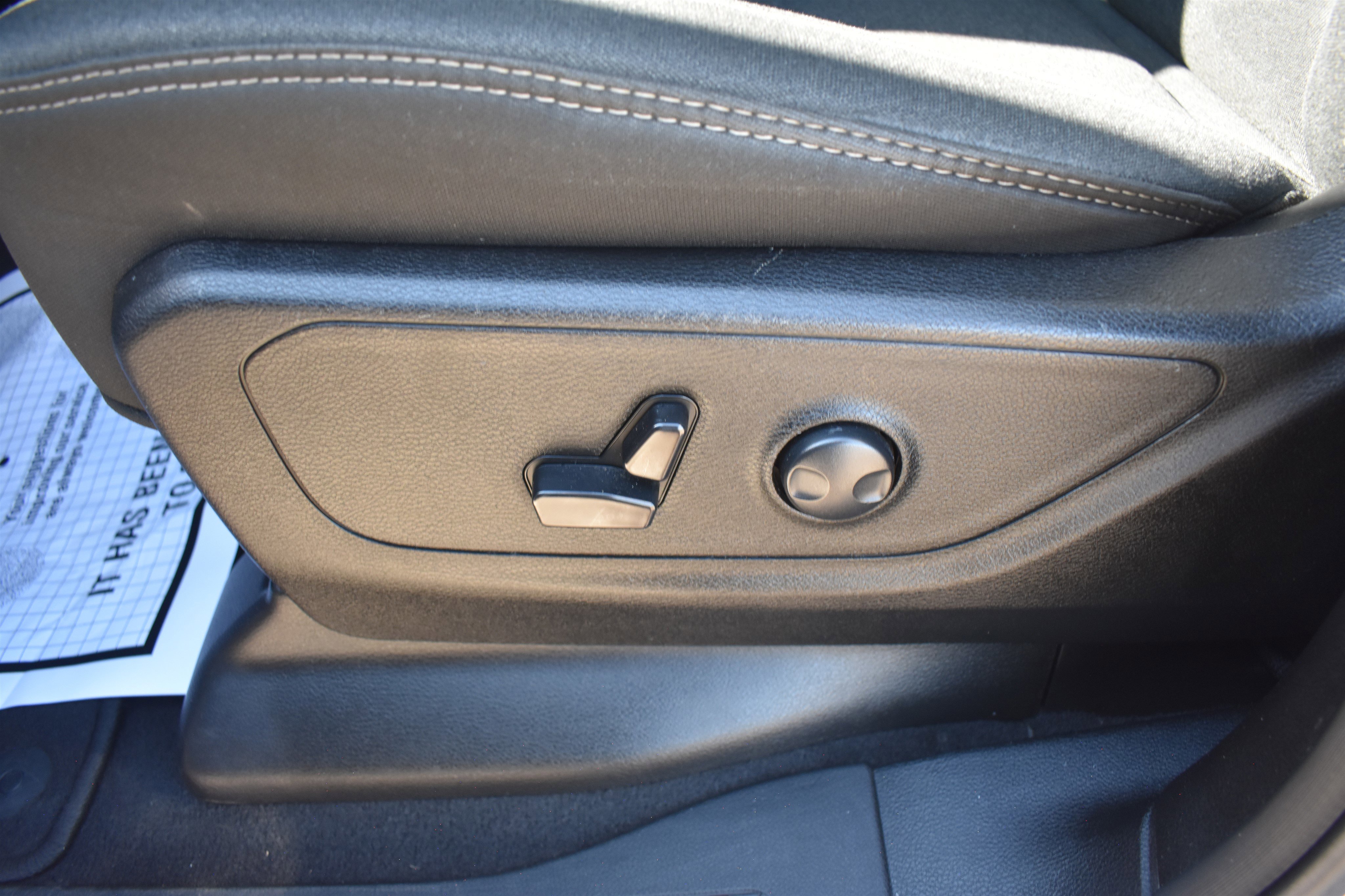 2025 Ram 1500 Big Horn photo 8