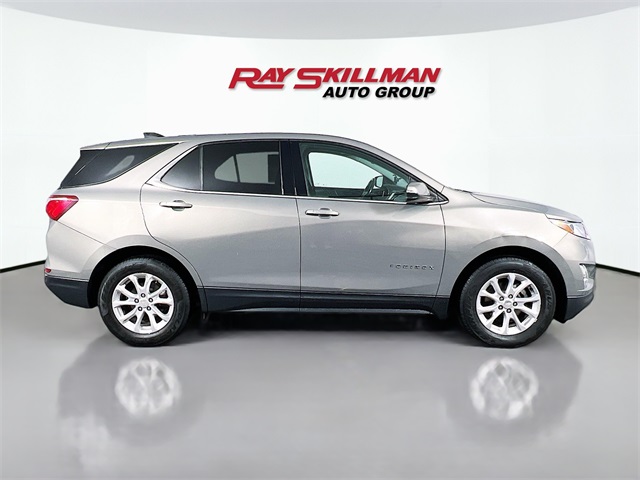 2018 Chevrolet Equinox LT photo 8