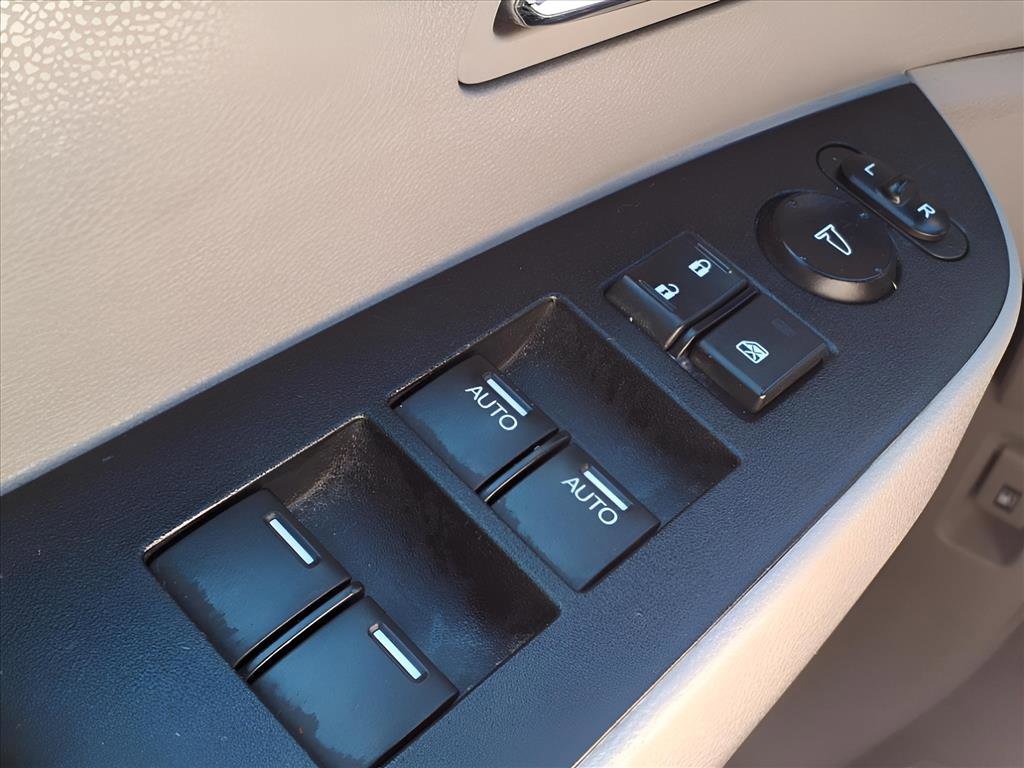 2016 Honda Odyssey SE photo 29