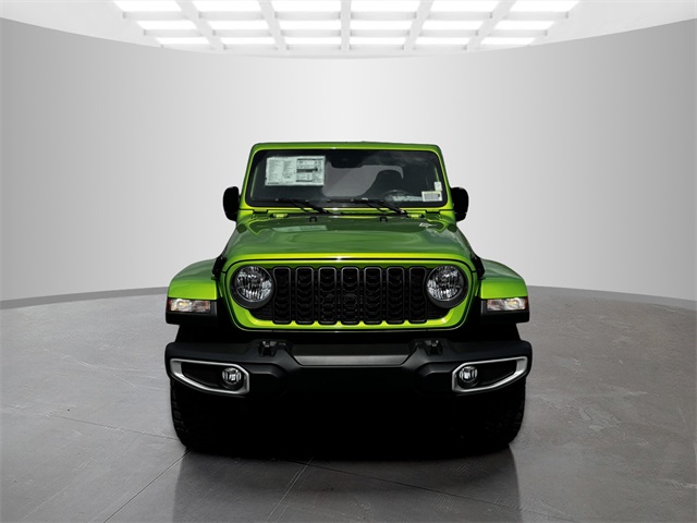 2025 Jeep Gladiator Sport photo 2