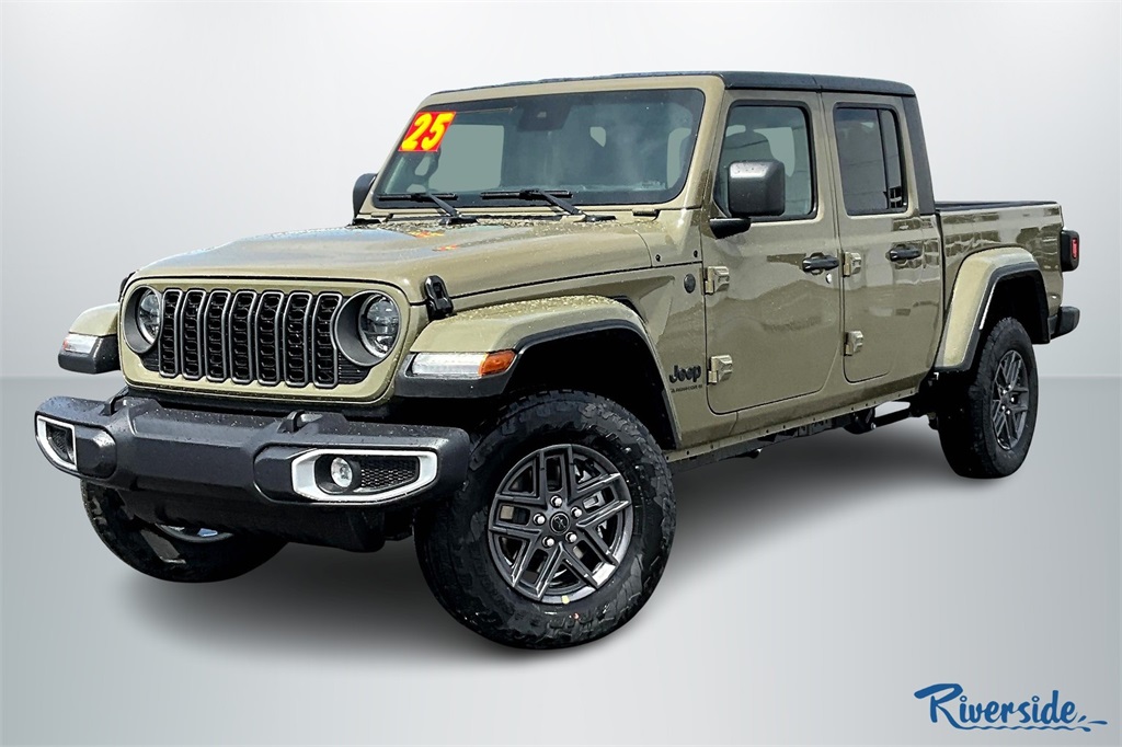 2025 Jeep Gladiator Sport S photo 2