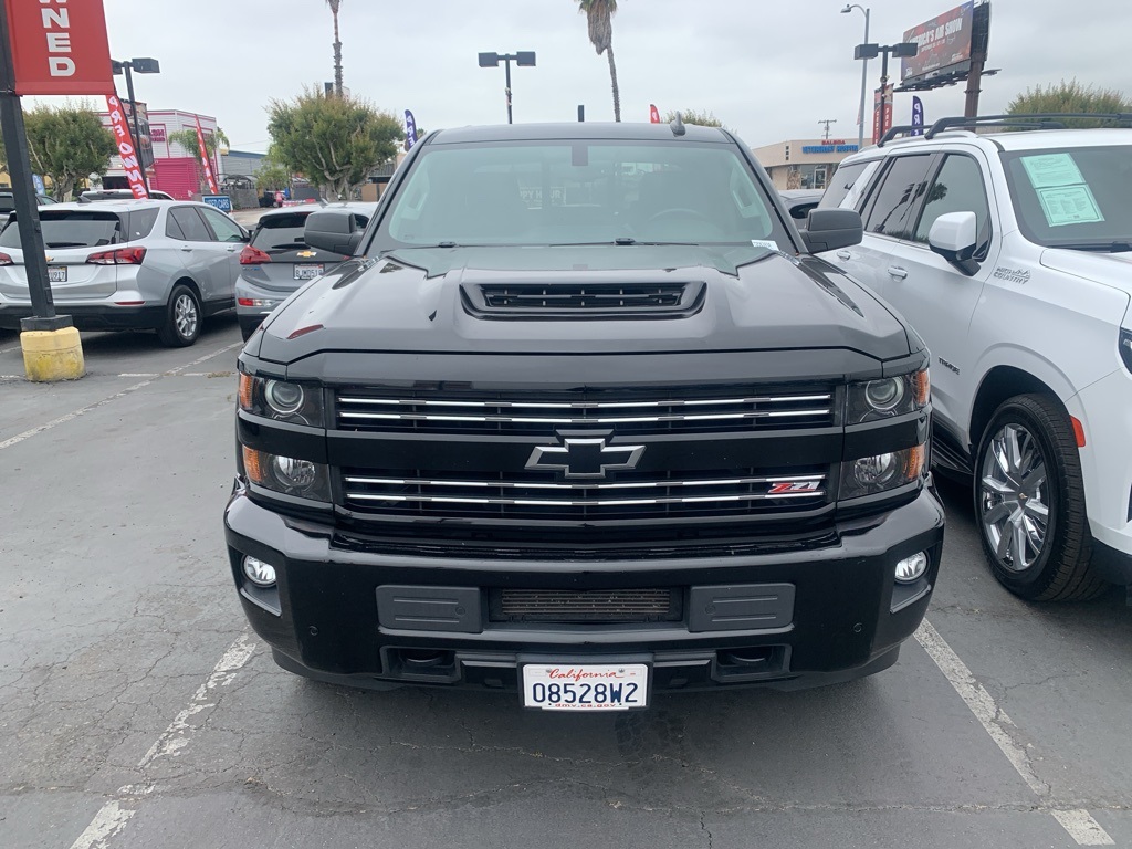 2019 Chevrolet Silverado 2500HD LTZ photo 2