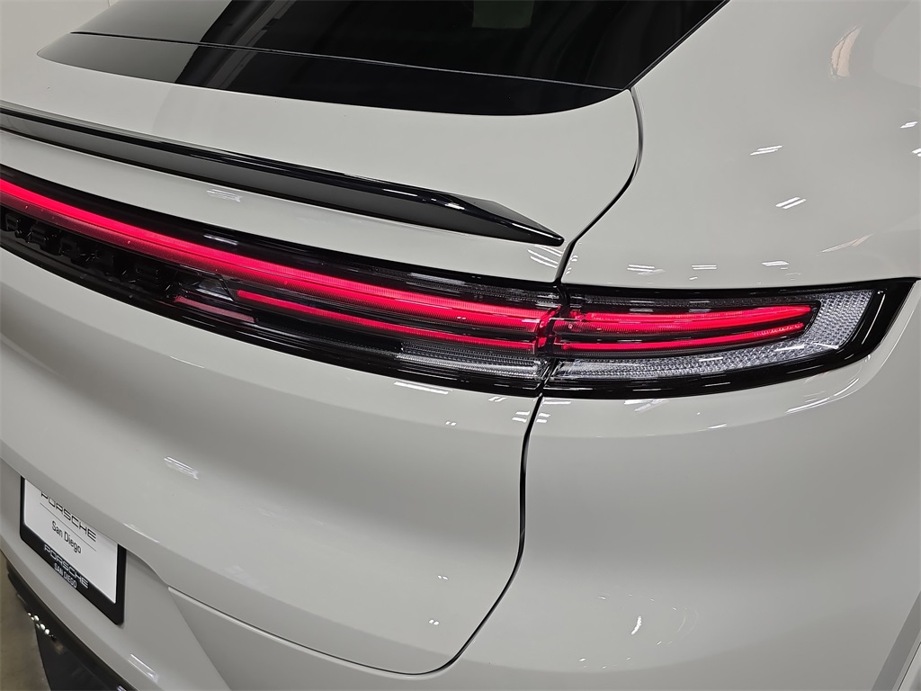 2026 Porsche Cayenne GTS Coupe photo 26