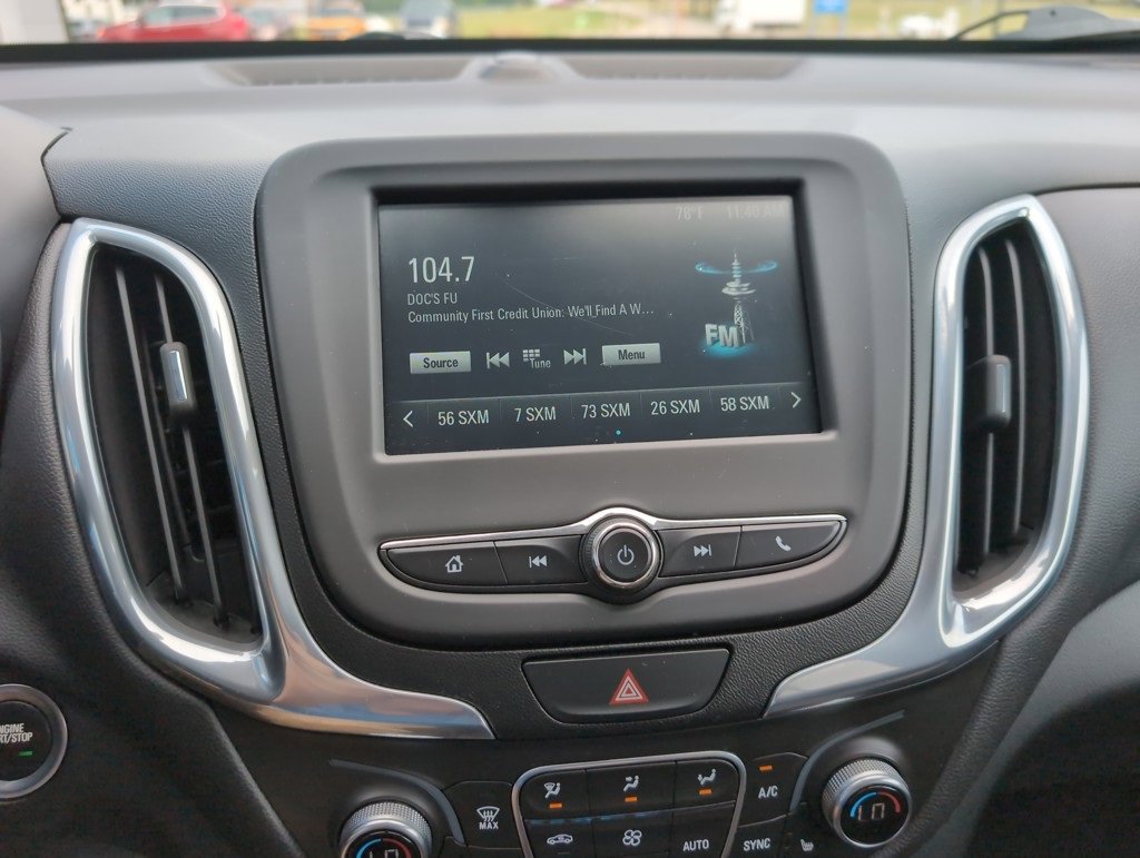 2018 Chevrolet Equinox LT photo 19