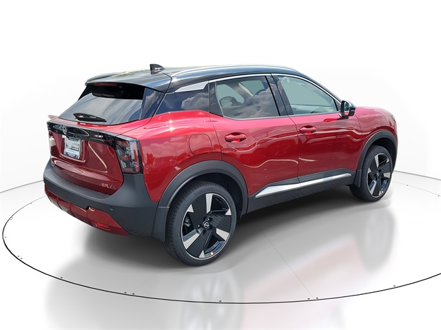 2025 Nissan Kicks SR photo 4