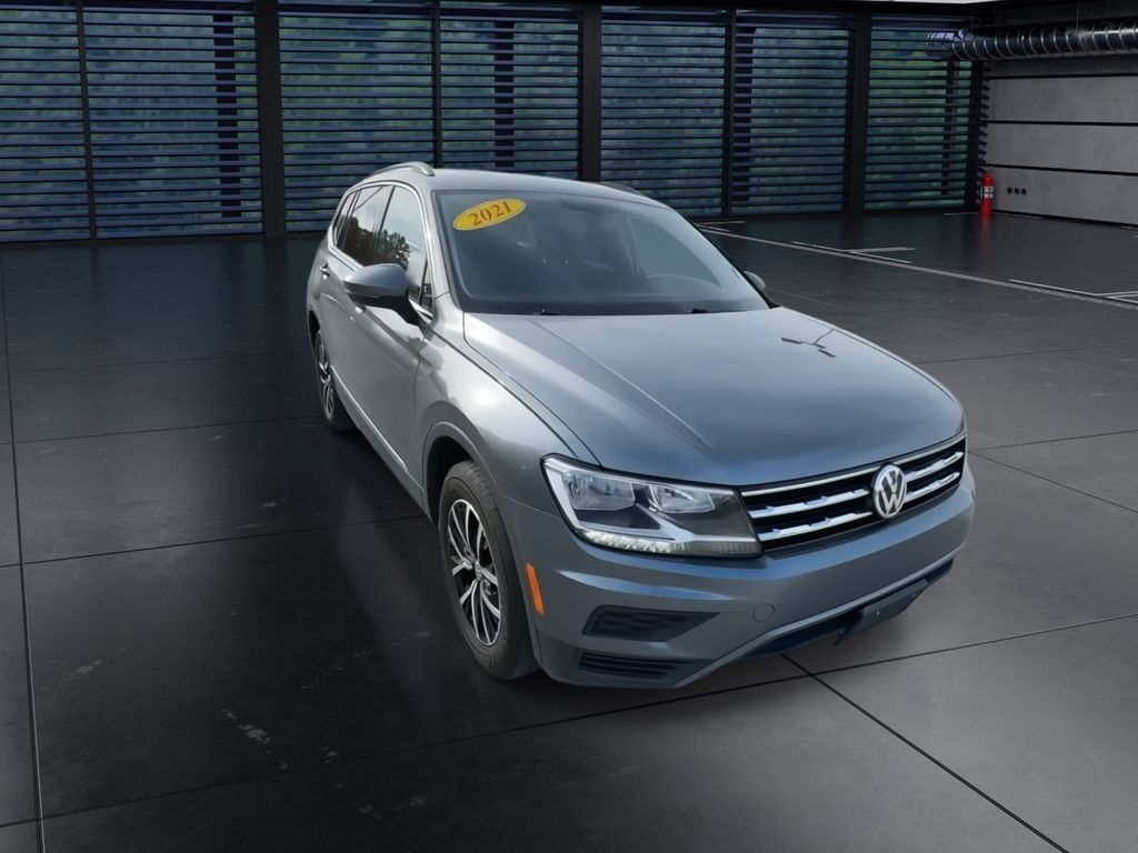 Used 2021 Volkswagen Tiguan SE with VIN 3VV2B7AX5MM099720 for sale in Chesterton, IN