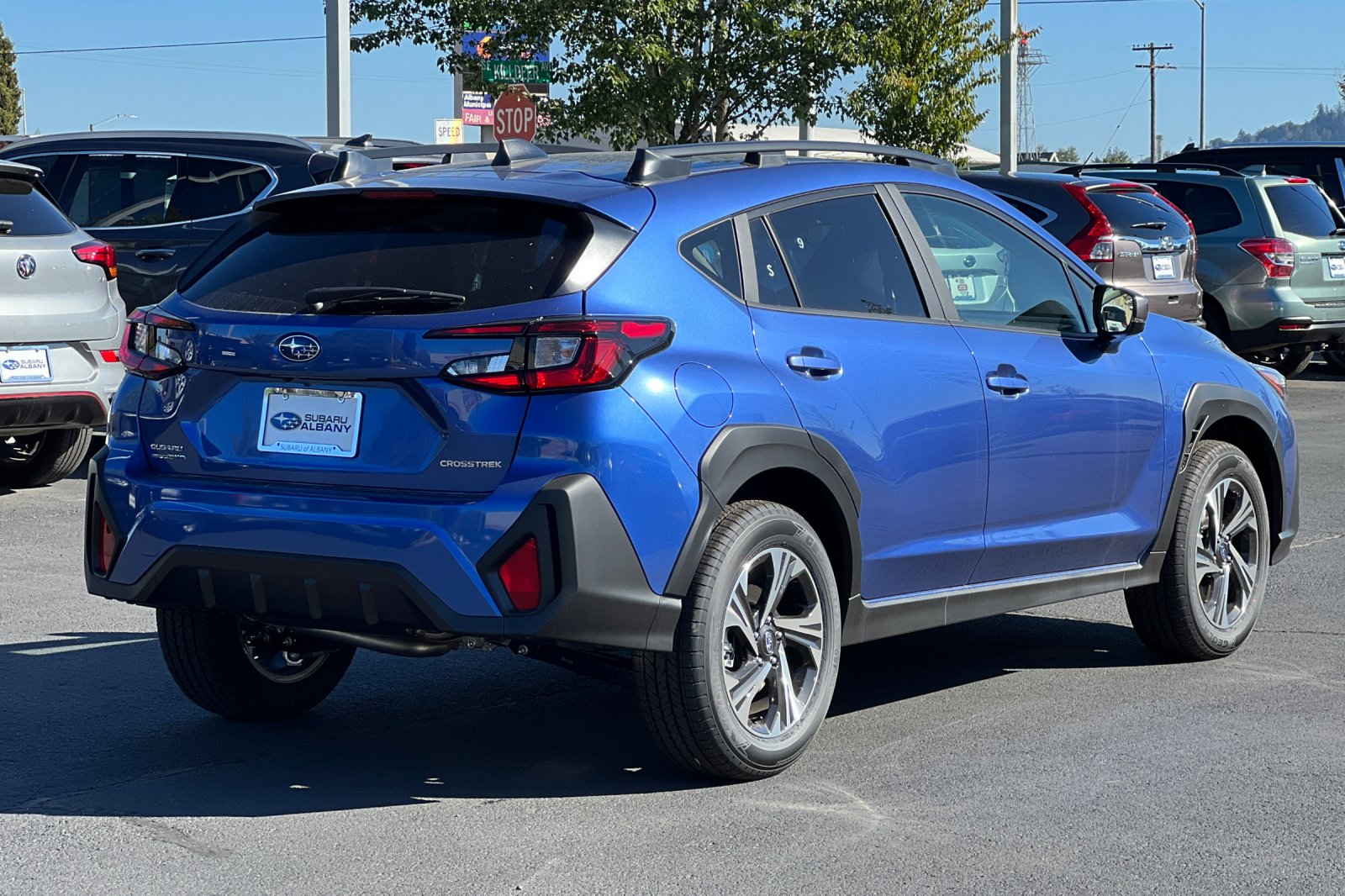 2025 Subaru Crosstrek Premium photo 4