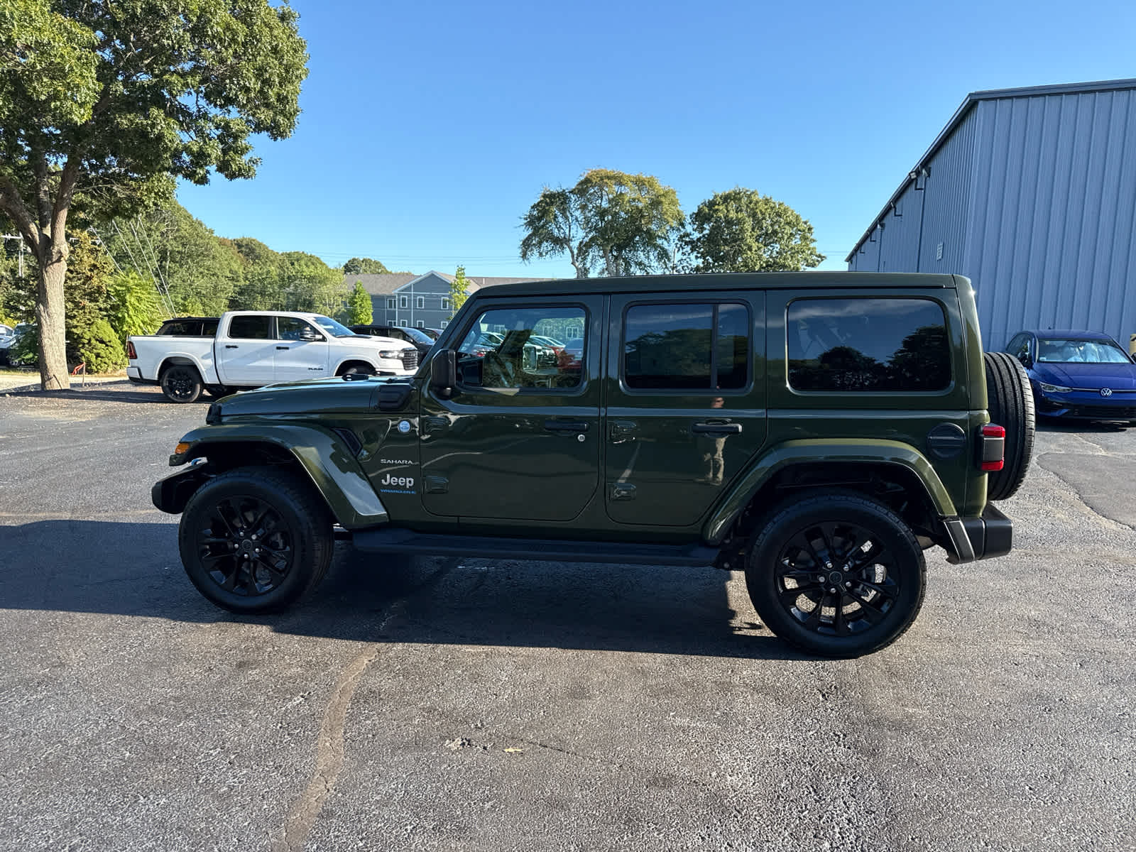 2024 Jeep Wrangler 4xe Sahara photo 6