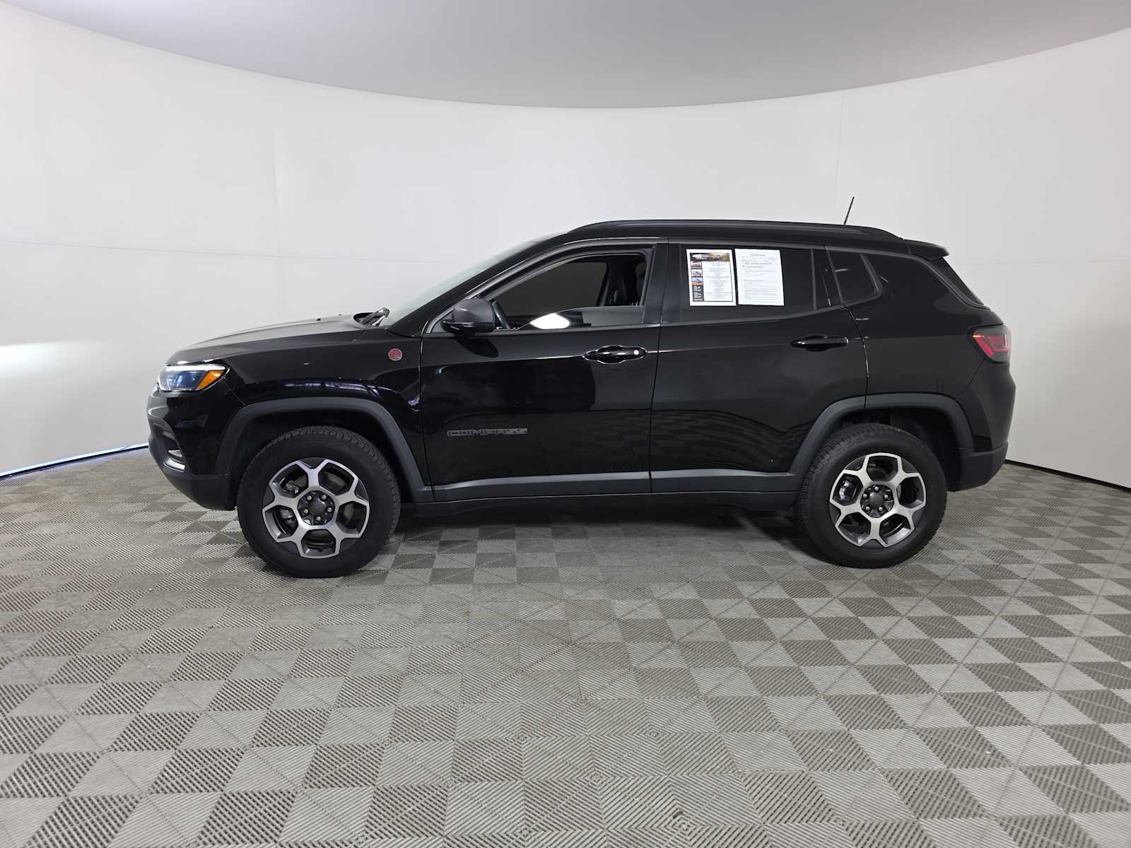 2022 Jeep Compass Trailhawk photo 4