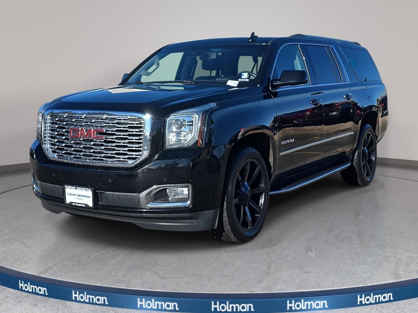 2019 GMC Yukon XL Denali's photo