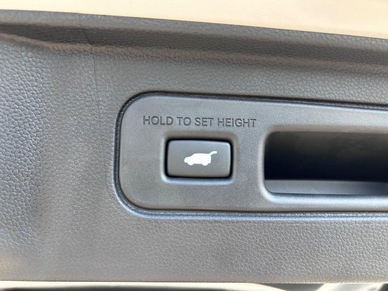 2025 Honda Pilot Touring photo 3