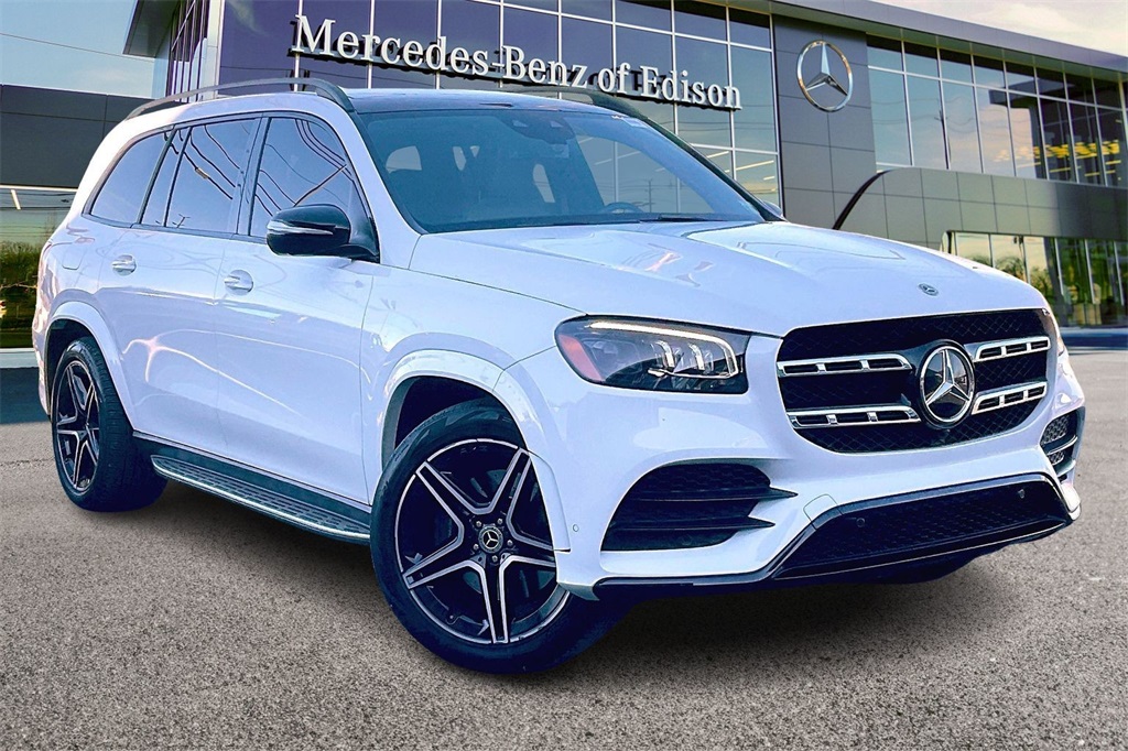 2023 Mercedes-Benz GLS Base's photo