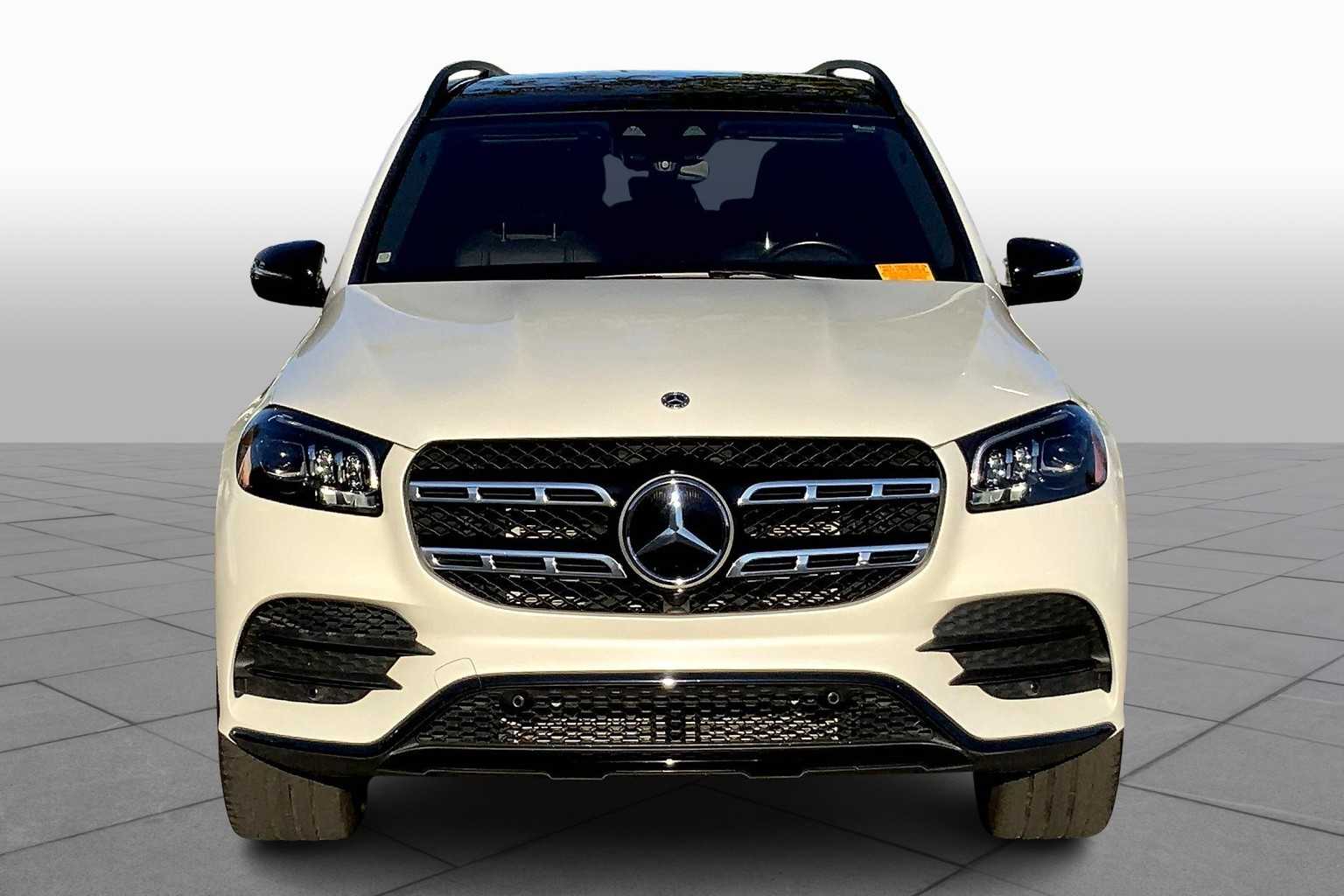 2022 Mercedes Benz GLS 450 4MATIC photo 3