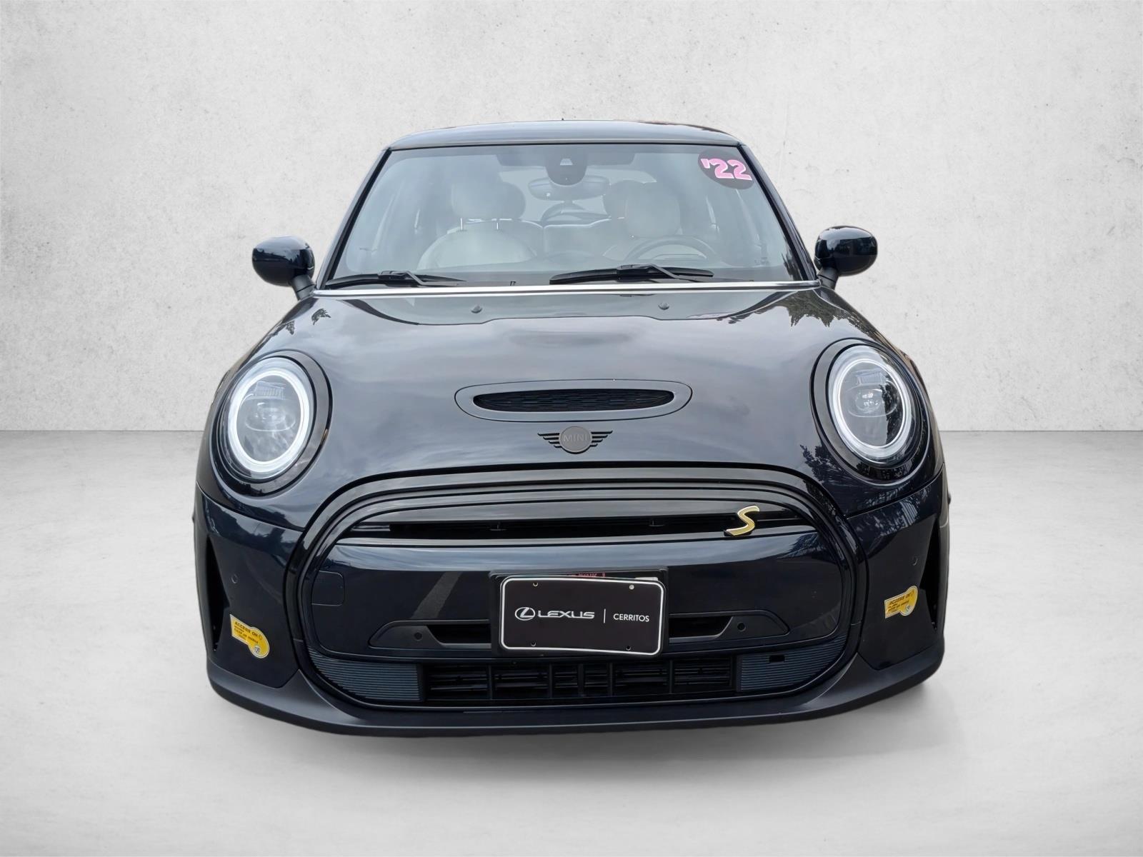 Used 2022 MINI Hardtop 2 Door SE with VIN WMW13DJ00N2R94398 for sale in Cerritos, CA