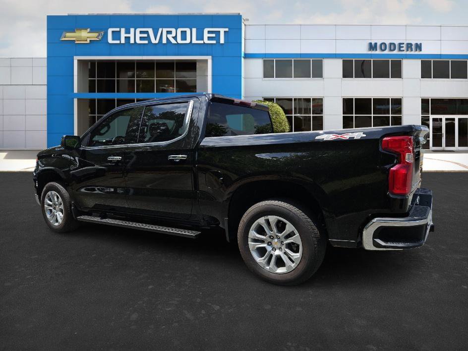 2025 Chevrolet Silverado 1500 LTZ photo 3