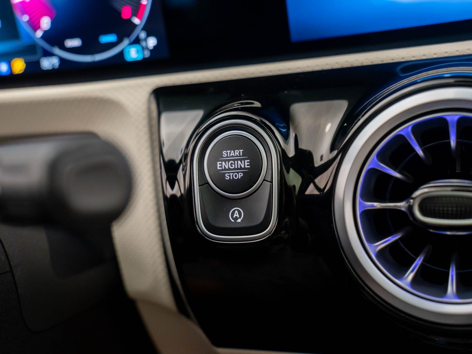 2026 Mercedes Benz CLA 250 4MATIC photo 21