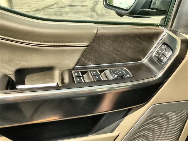 2024 Ford F-150 Platinum photo 4