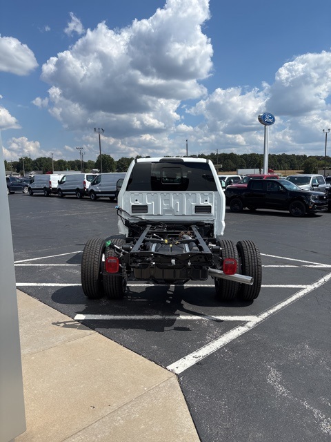 2026 Ford F-350 XL photo 4